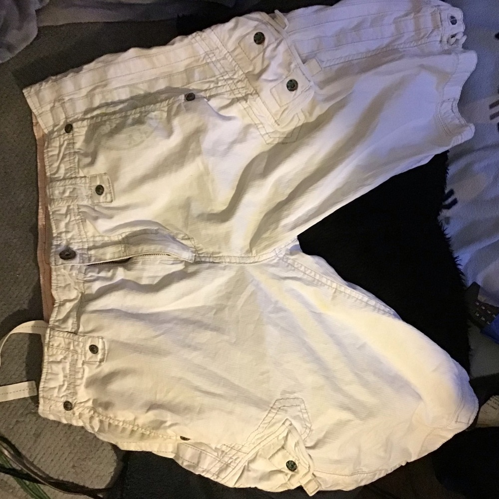 SHORTS FOR BEACH OR JUST WHEN ITS HOT,LOTS OF POCK